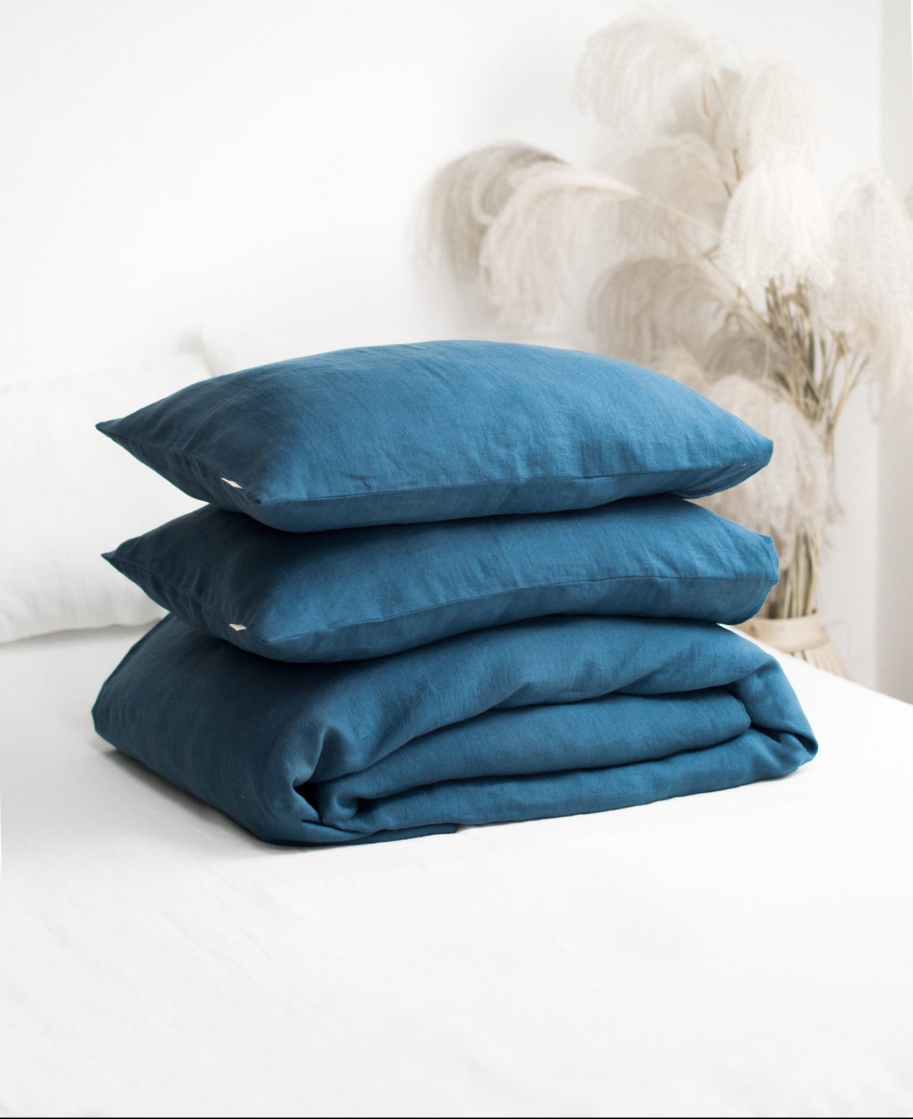 Linen Bedding set in lake blue