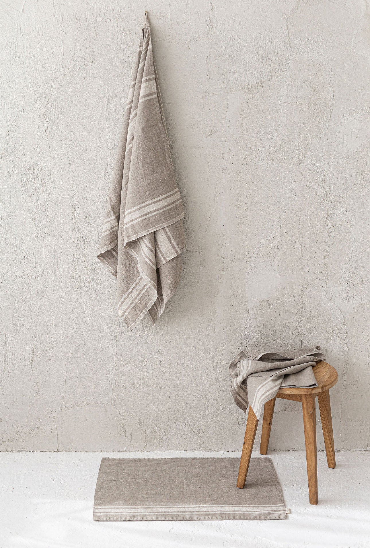 French Style Linen bath mat