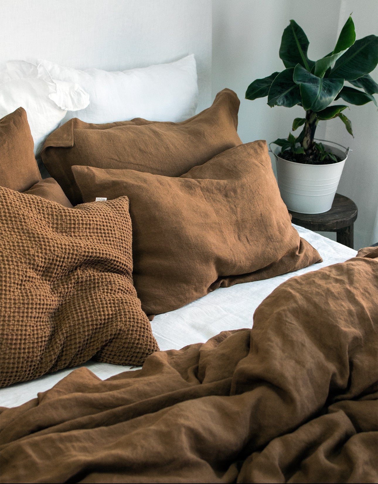 Linen Bedding set in Tobacco