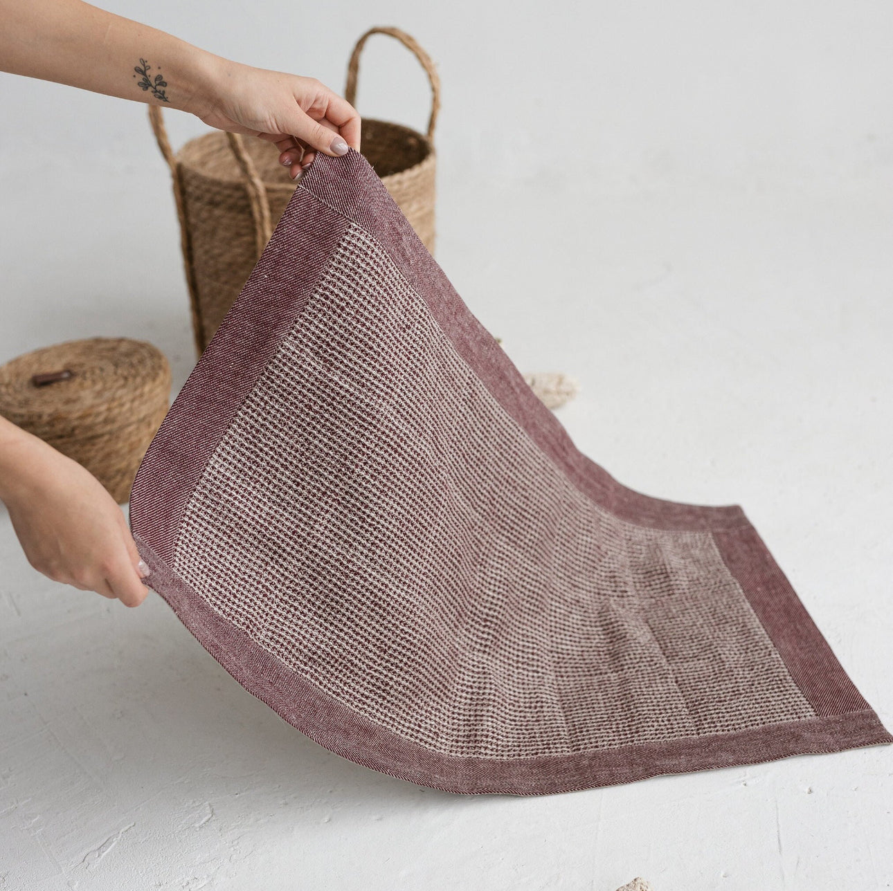 Burgundy Linen Bathroom mat