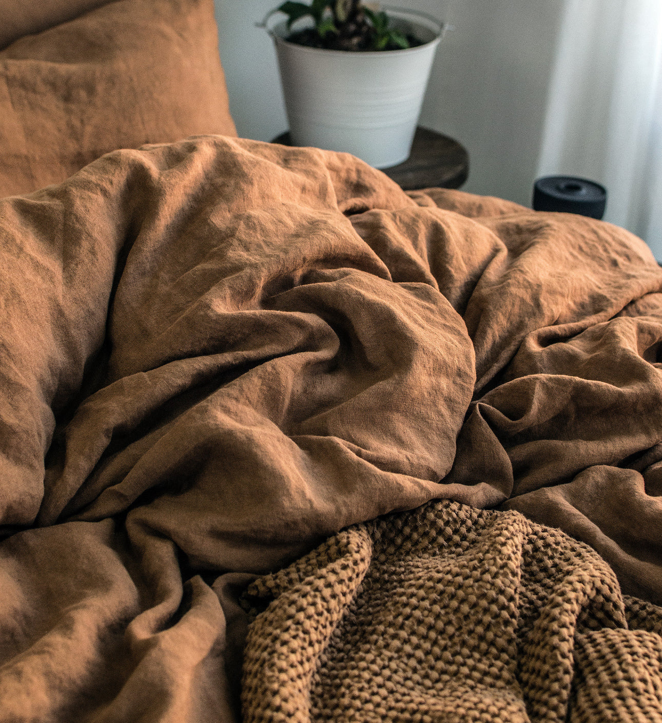 Linen Bedding set in Tobacco